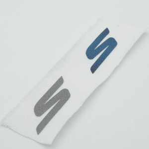 Перевод наклейка DTF Пластиковая соль железной наклейка теплопередача.