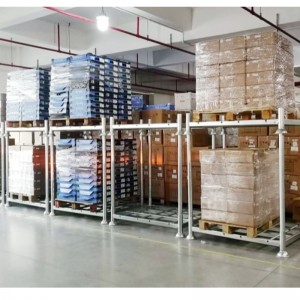 Стальные стекабелируемые стойки