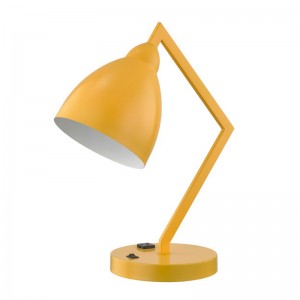 Настольная лампа с фиксированной металлической рукой и головой со встроенной выходом питания и на выключателе на рокеров/off на б...