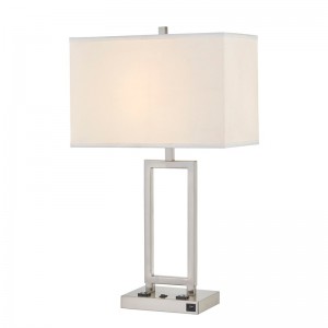 Настольная лампа Gatsby с матовой отделкой никеля, двумя розетками, выключателем на/off Rocker и USB -портом