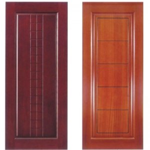 Пластическая экструзионная форма с широкой панелью