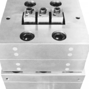 PE деревянная пластиковая экструзия может быть настроена.