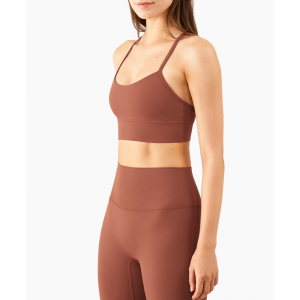 Бюстгальтер с бретельным ремнем против разоблачения.