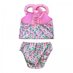 Крест с цветочной обмонкой плиссированной двух частей