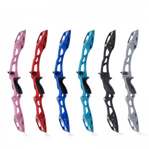 восточноевропейское время-13A 23-дюймовые изогнутые носовые концы ILF с правой стороны