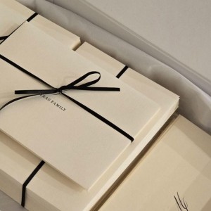 Роскошная минималистская треугольная тотация