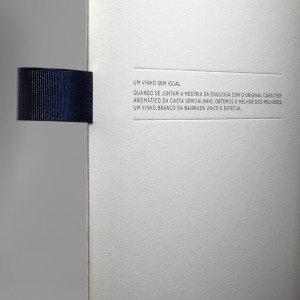 Элегантная подарочная коробка вина