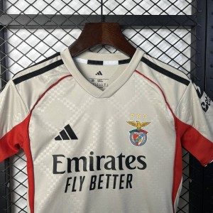 25/26 детей Benfica Away Размер: 16-28