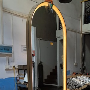 Zotye из нержавеющей стали интегрированная лампа и настраиваемое смарт -зеркало с громкой нержавеющей стали